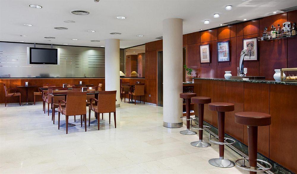 Nh Ciudad De Santander Hotel Ресторант снимка