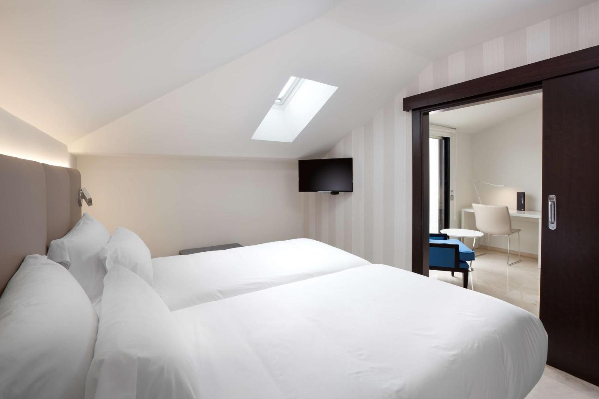 Nh Ciudad De Santander Hotel Екстериор снимка