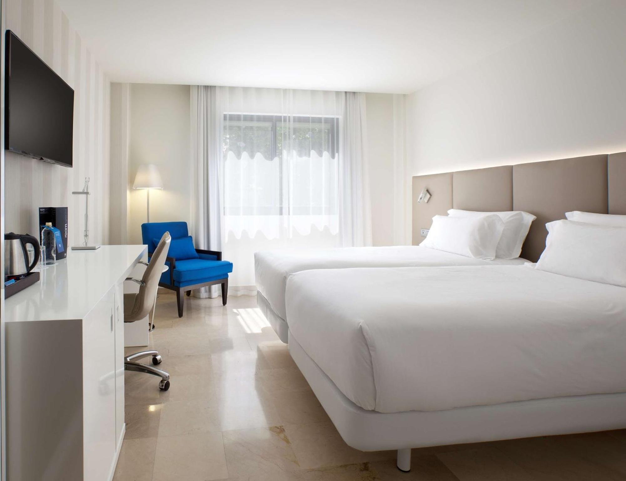 Nh Ciudad De Santander Hotel Екстериор снимка