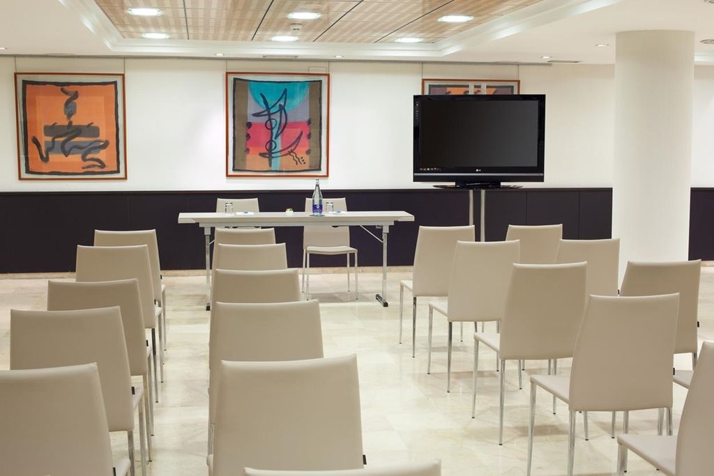 Nh Ciudad De Santander Hotel Съоръжения снимка